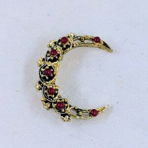 GERRY Weber Vintage Estate Crescent Moon Brooch Pin Gold Tone Red Enamel